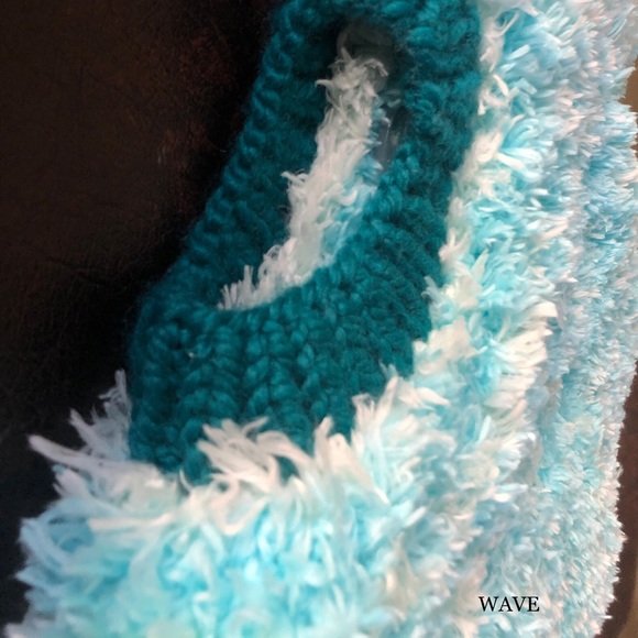 Hand knit sherpa pullover-super cute & dreamy soft - Picture 4 of 10